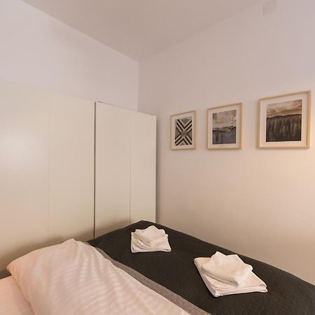 شقة Charming Old Town Flat With Mountain View براشوف المظهر الخارجي الصورة