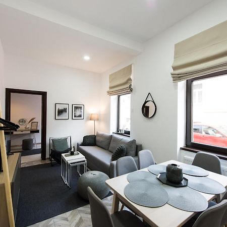 شقة Charming Old Town Flat With Mountain View براشوف المظهر الخارجي الصورة
