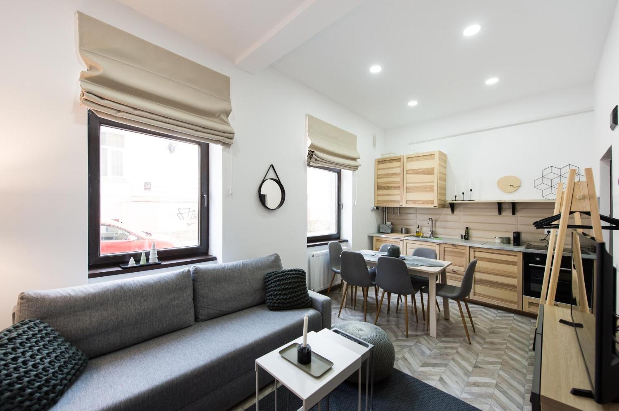 شقة Charming Old Town Flat With Mountain View براشوف المظهر الخارجي الصورة
