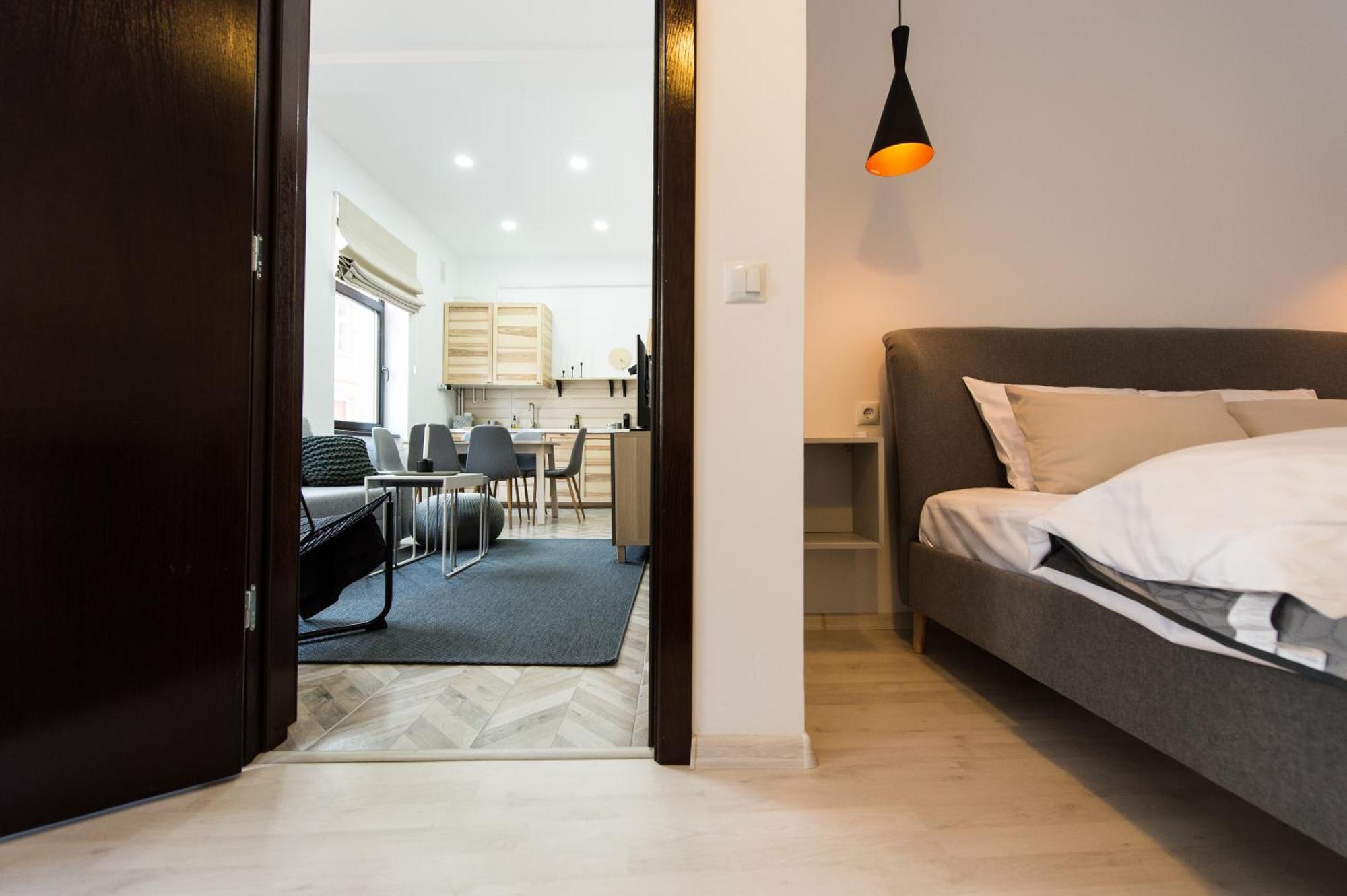 شقة Charming Old Town Flat With Mountain View براشوف المظهر الخارجي الصورة